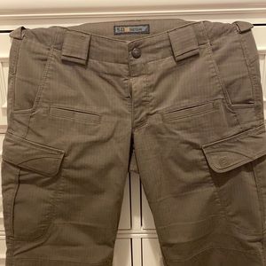 5.11 Stryke Women’s pant, green. Used but good condition.